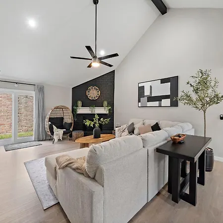 Villa Houston Getaway Yard Bbq Games Wifi Pets